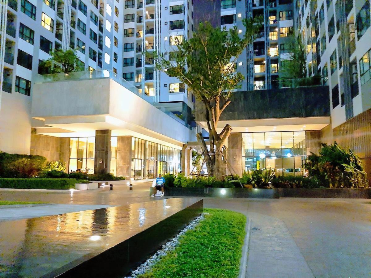 2 Bed Room, Large Living Room @ Central Pattaya Luaran gambar