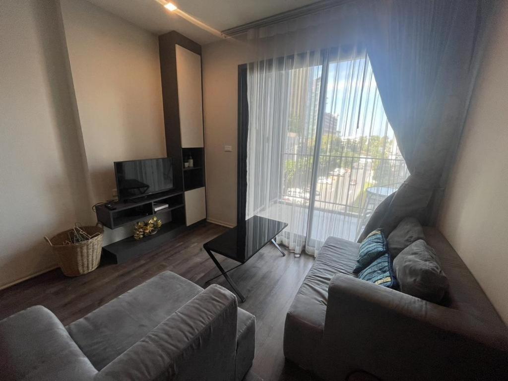 2 Bed Room, Large Living Room @ Central Pattaya Luaran gambar