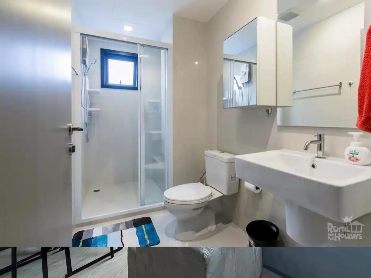 2 Bed Room, Large Living Room @ Central Pattaya Luaran gambar